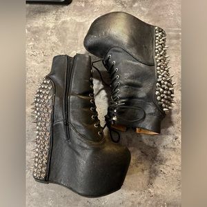 JEFFREY CAMPBELL HAVANA DAMSEL STUDDED WEDGE BOOT 8.5